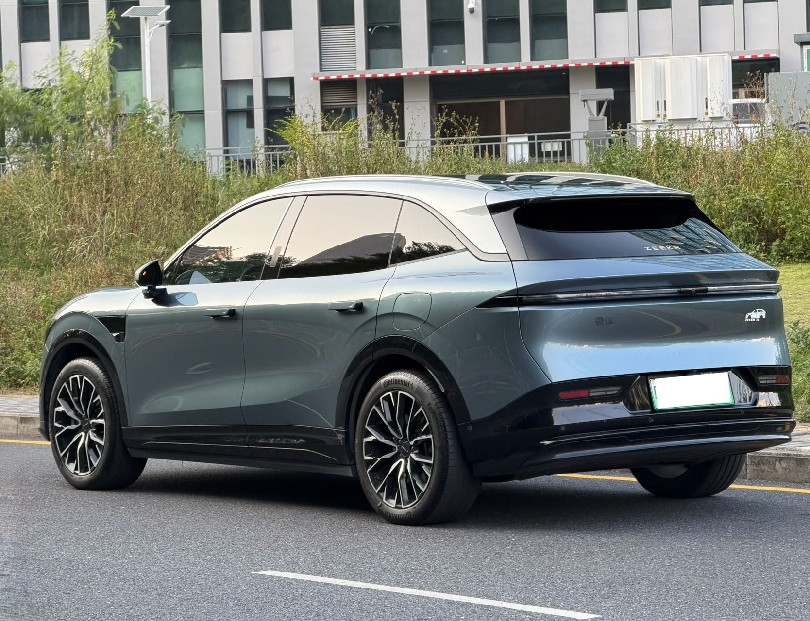 Zeekr 7X 2025 75 kWh Rear-Wheel Drive Intelligent Driving Version — снимка 4