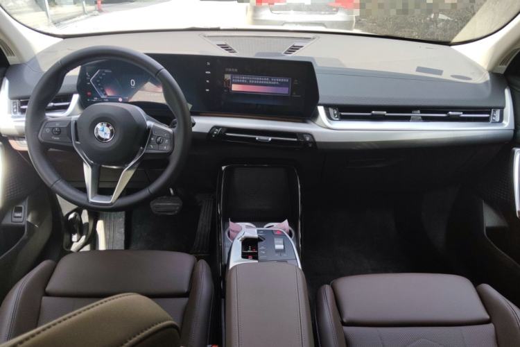 Used BMW X2 2024 sDrive25i M Sport Package Center Console