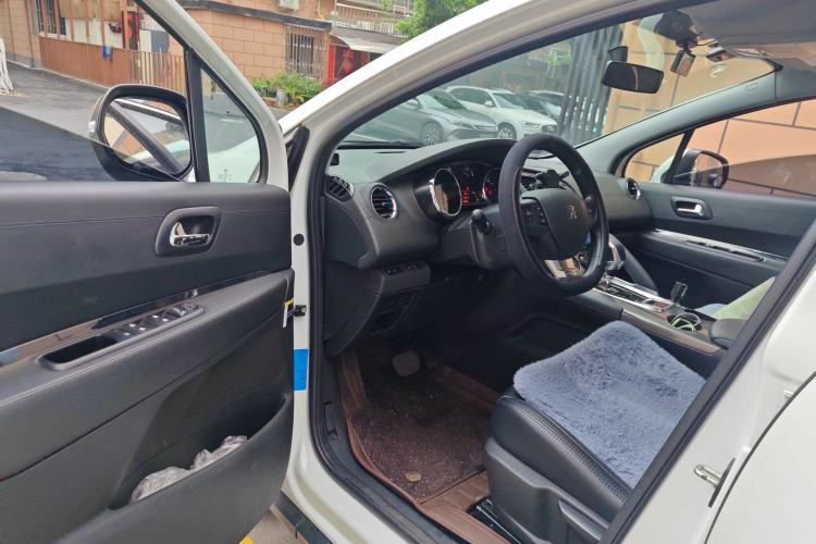 Used Peugeot 3008 2016 2.0L Automatic Classic Edition Driver Seat