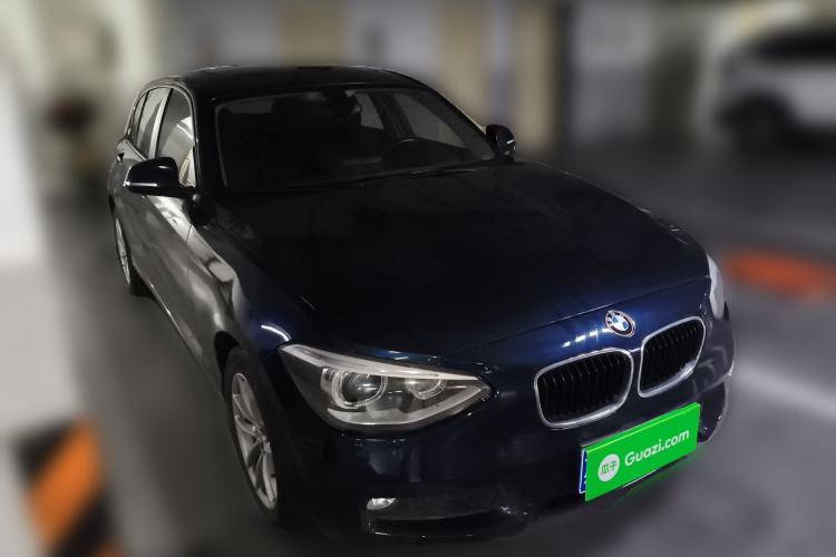 Used BMW 1 Series 2013 Facelifted 118i Leading Edition Front Right 45 Deg