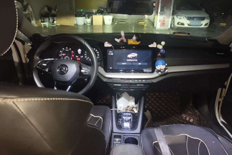 Used Skoda Octavia 2021 PRO TSI280 DSG Luxury Edition Center Console