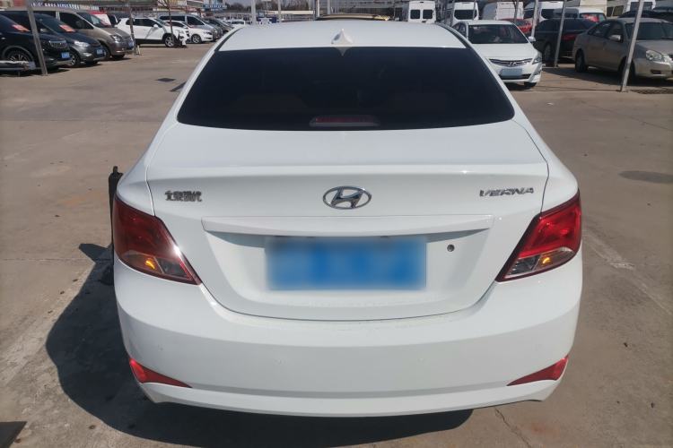 Used Hyundai Verna (older generation) 2014 1.4L Automatic Smart GLS Rear