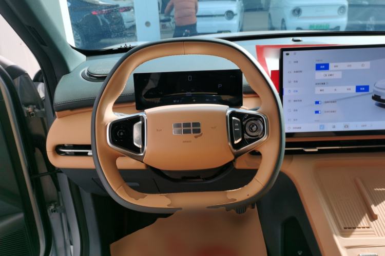 Used Geely Galaxy Galaxy Xingjian 7 EM-i 2025 120km Launch+ Version
