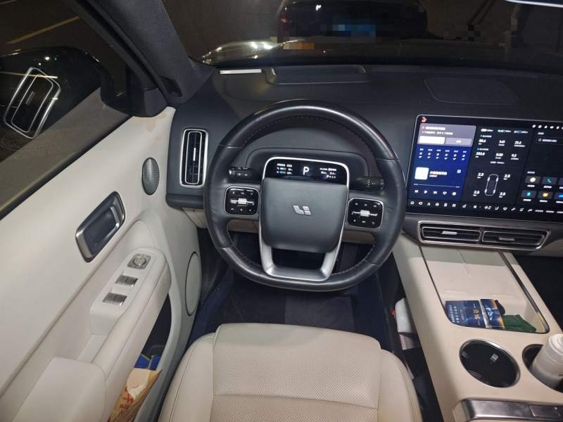 Used Li Auto L9 2022 Max model — 11