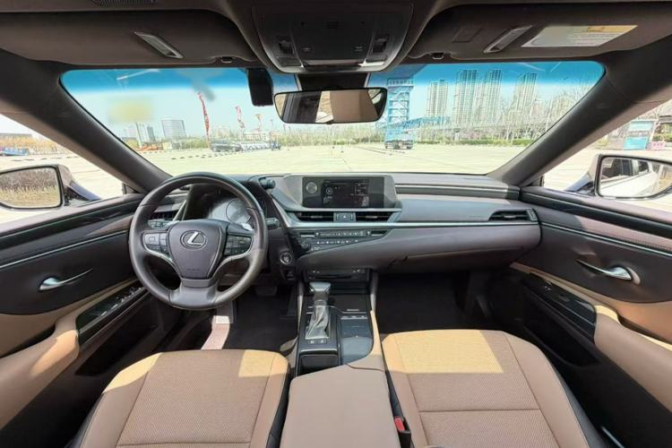Used Lexus ES 2018 200 Excellence Edition China V Standard Interior 1