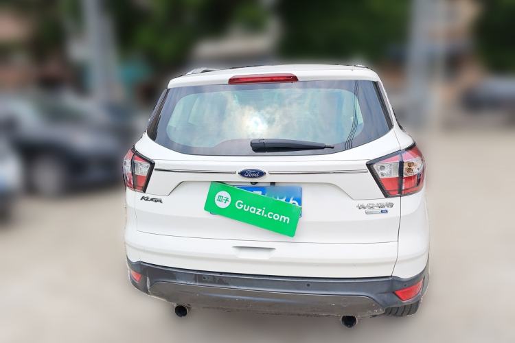 Used Ford Kuga 2018 Facelifted EcoBoost 180 Two-Wheel-Drive Platinum Wing Edition Exterior 4