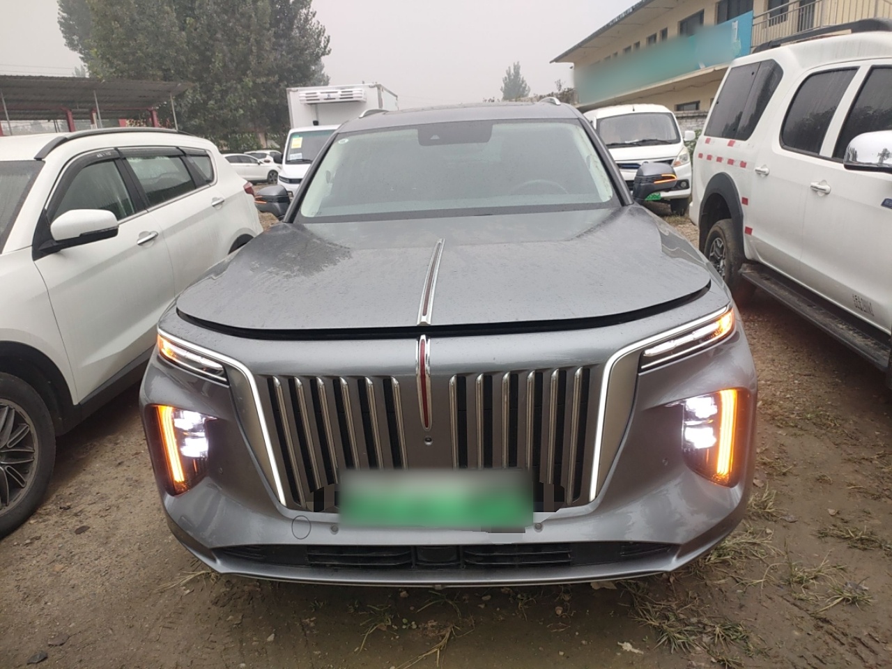 Hongqi E-HS9 2022 690 km Range Flagship Edition Six Seats — снимка 4