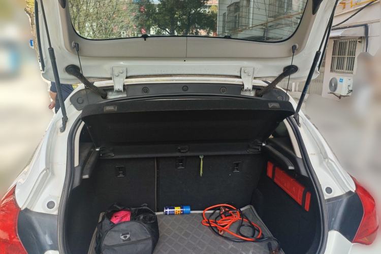 Used Buick GT 2013 XT 1.6L Automatic Fashion Edition
