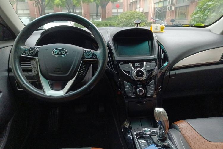 Used BYD Qin New Energy 2015 1.5T Dual-Crown Flagship Plus Edition