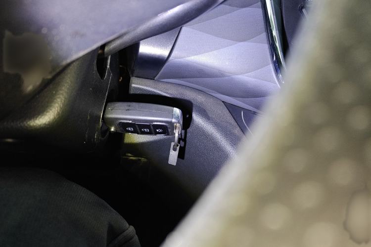 Used Jinbei Gold Hiace 2021 1.5L Passenger Vehicle Engineering Lion 6 Seats
