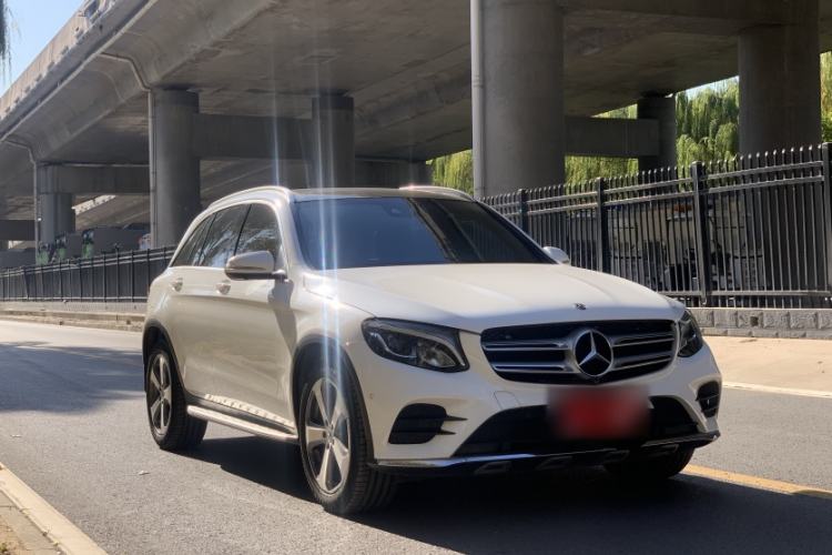 Used Mercedes-Benz GLC 2017 GLC 260 4MATIC Luxury Model
