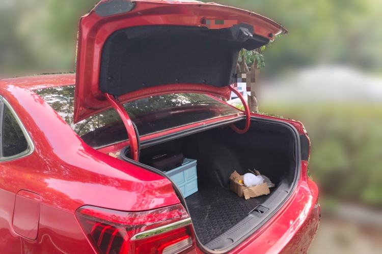 Used Roewe i6 2018 20T Automatic Flagship Edition Trunk