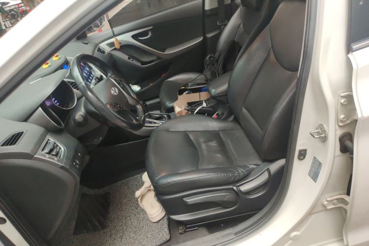 Used Hyundai Elantra (5th Generation / Langdong) 2015 1.6L Automatic Luxury Model

