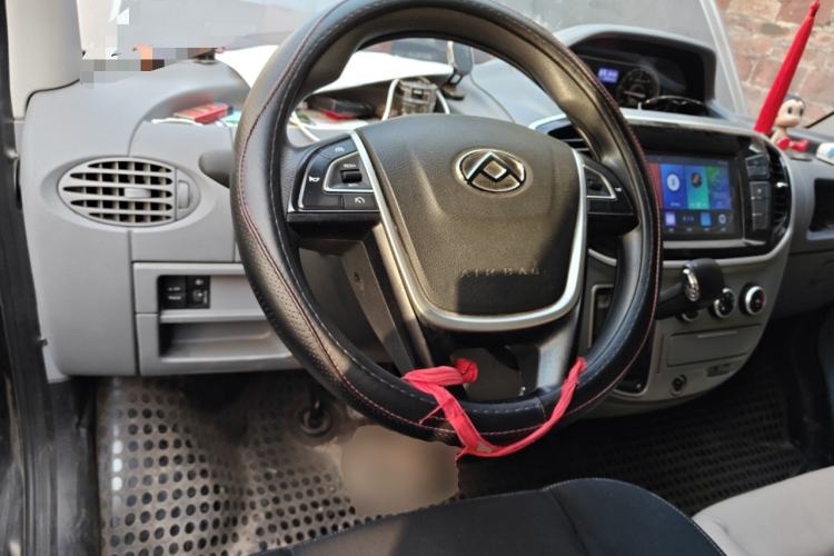 Used SAIC MAXUS Xintu V80 2021 2.0T AMT Classic Aoyuntong Short Wheelbase Mid-Roof 5/6-Seater
