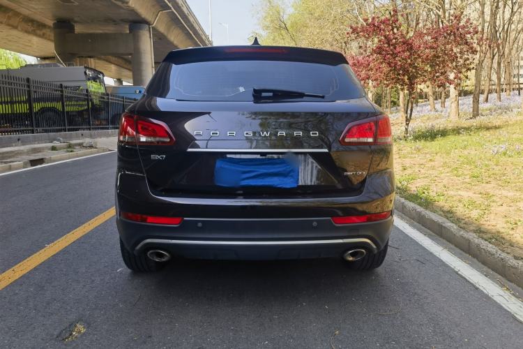 Used BORGWARD BX7 2016 28T Two-Wheel Drive Luxury Version 5 Seats