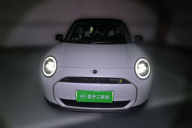 Used MINI Electric COOPER 2024 452km COOPER SE Artist Front