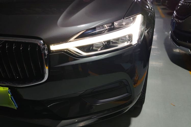 Used Volvo XC60 2019 T5 4x4 Zhiyuan Edition China VI Standard
