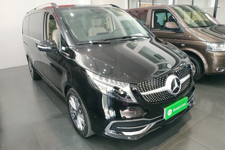 Used Mercedes-Benz V-Class 2022 V 260 Avantgarde Edition