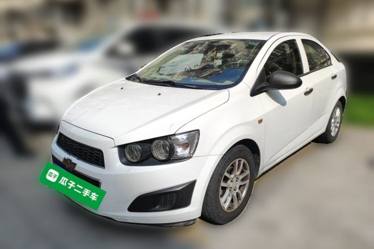 Used Chevrolet Aveo Sonic 2011 Sedan 1.4L MT SL