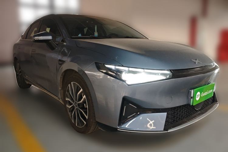 Used XPeng P5 2021 460G+ Front Right 45 Deg