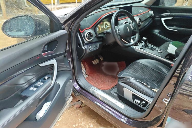 Used Wey VV7 2017 2.0T Flagship Model Interior 3