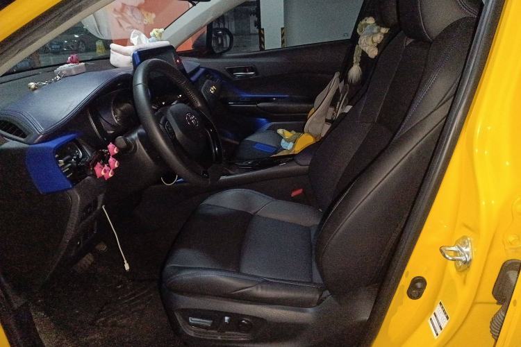 Used Toyota C-HR 2021 2.0L Luxury Edition Left Front Seat