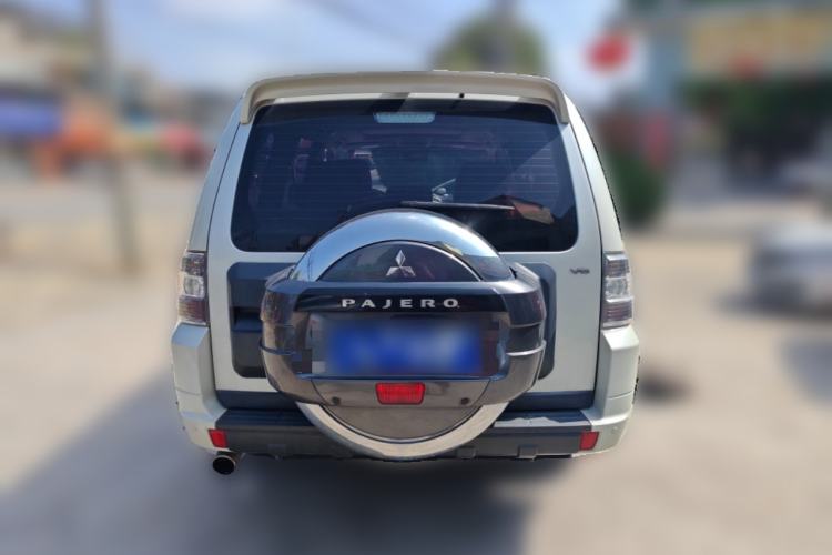 Used Mitsubishi Pajero (Import) 2018 3.0L Automatic Standard Edition
