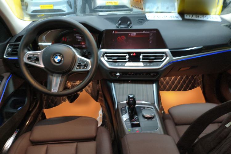 Used BMW 3 Series 2021 Second Facelift 320Li M Sport Package
