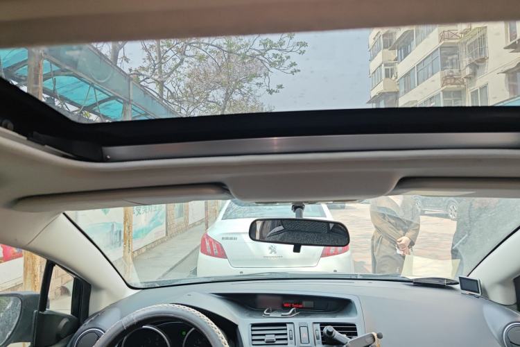 Used Mazda 5 2013 2.0L Automatic Comfort Edition
