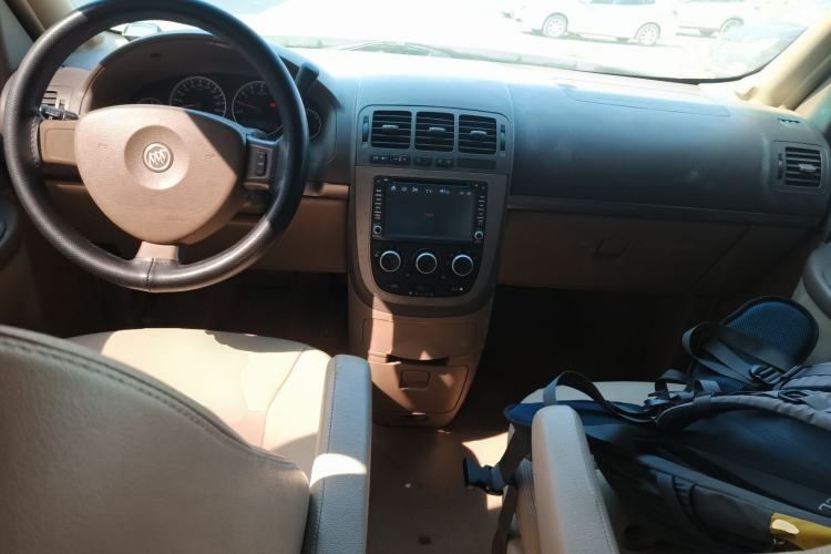 Used Buick GL8 2011 2.4L CT Comfort Edition
