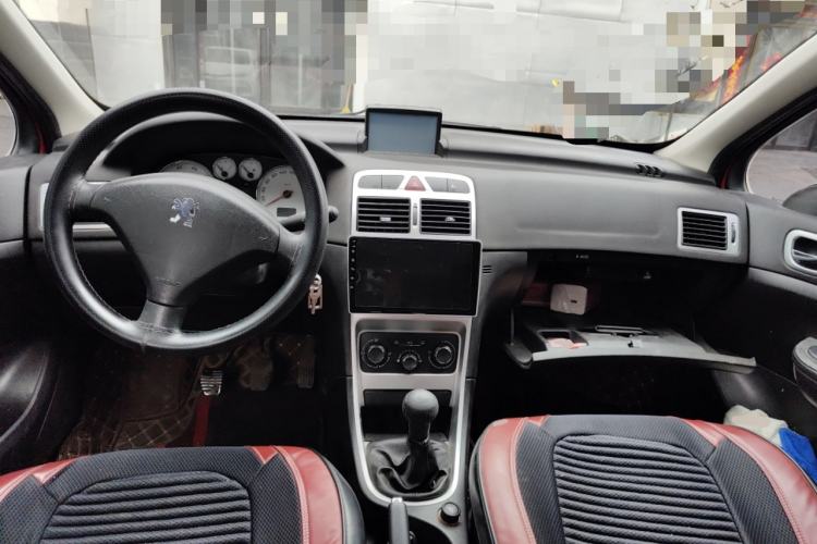 Used Peugeot 307 2013 Hatchback 1.6L Manual Comfort Edition
