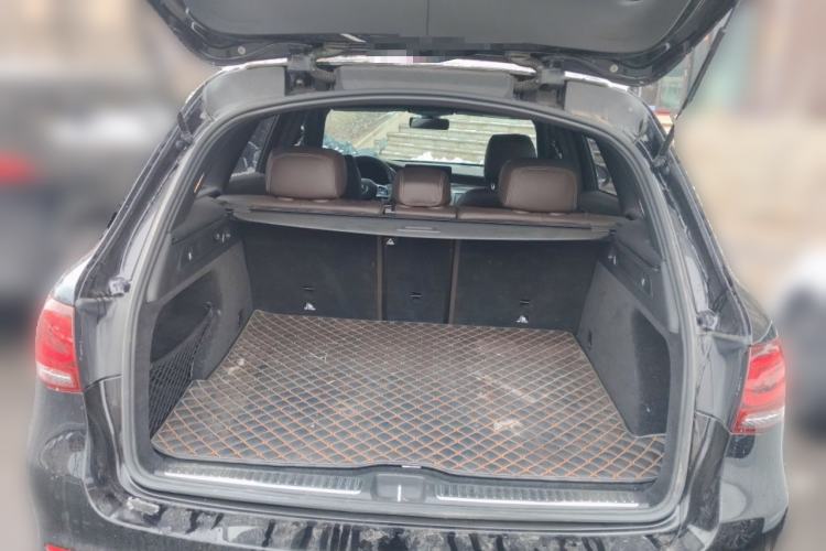 Used Mercedes-Benz GLC 2022 GLC 260 L 4MATIC Luxury Model Trunk