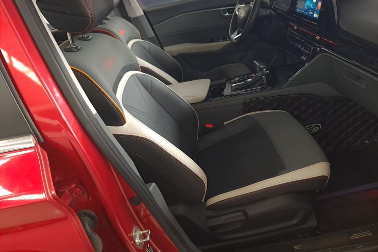 Used Baojun RC-6 2019 1.5T CVT 24-Hour Online Luxury Edition
