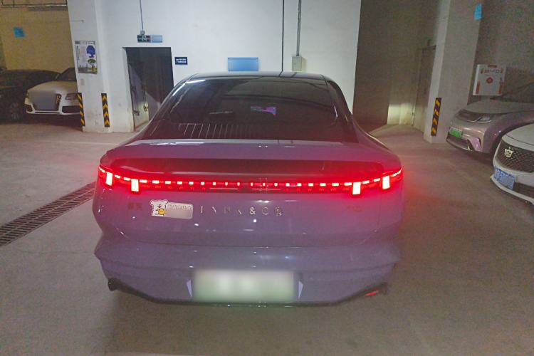 Used Lynk & Co Z10 2025 95 kWh 766 km Range Rear-Wheel Drive Max