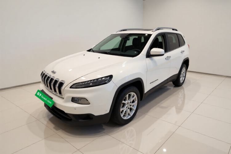 Used Jeep Cherokee 2016 2.0L Superior Edition