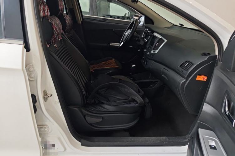 Used Dongfeng Aeolus AX3 2016 1.5L Automatic Zunku Model Right Front Seat