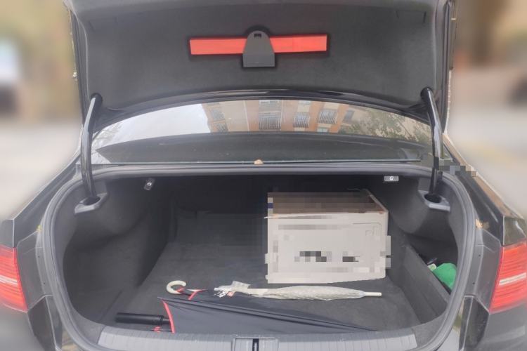 Used Volkswagen Magotan 2017 330TSI DSG Leading Model Trunk