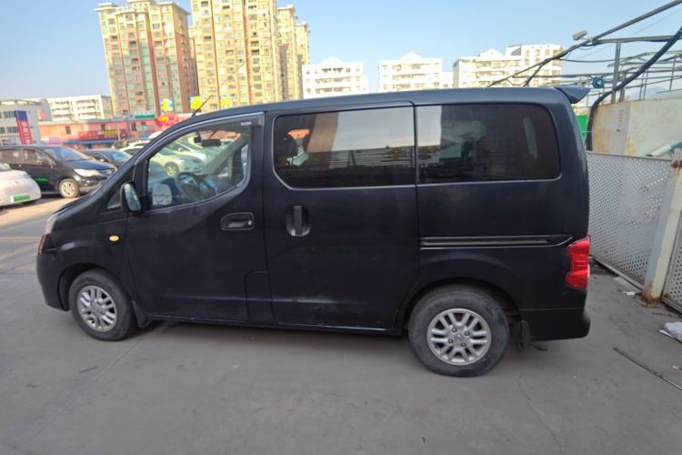 Used Nissan NV200 2014 1.6L CVT Luxury Model China IV Standard