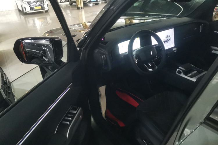 Used Deepal G318 2024 Four-Wheel-Drive Air Suspension Model