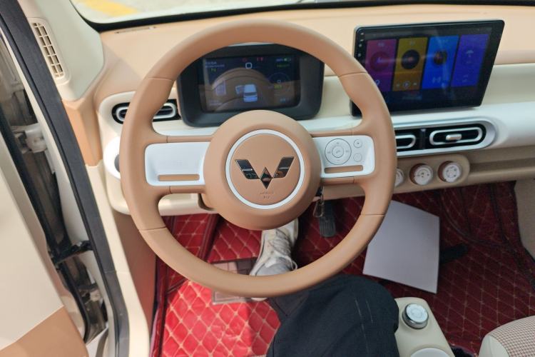 Used Wuling Hongguang MINIEV 2024 3rd Generation 215km Youth Edition
