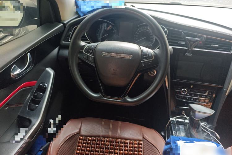 Used Venucia D60 2019 1.6L XL CVT Smart Connect Elite Edition