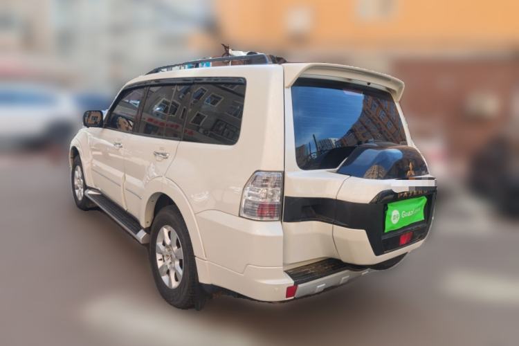 Used Mitsubishi Pajero 