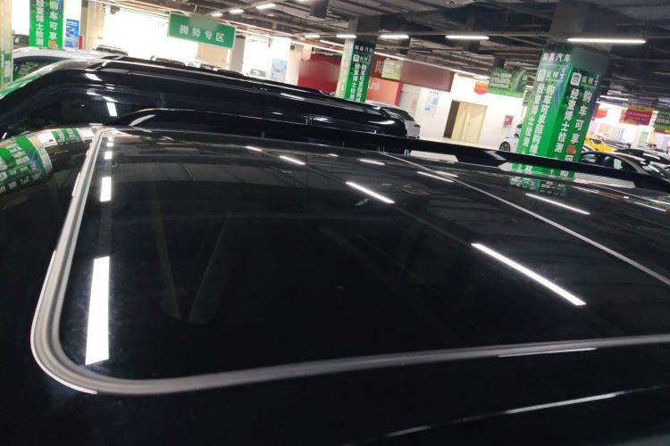 Used Formula Leopard 5 2023 Navigator Edition
