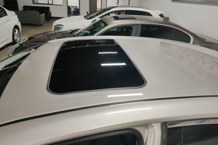 Used Toyota Camry 2021 2.0G Luxury Edition
