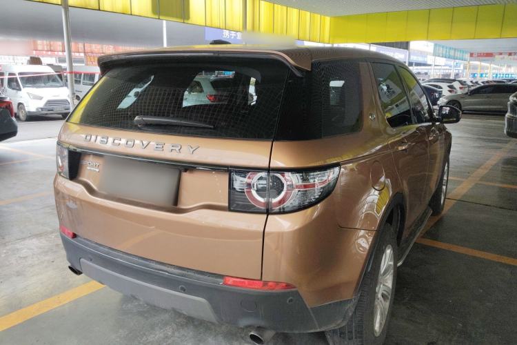Used Land Rover Discovery Sport 2016 2.0T SE Rear Right 45 Deg