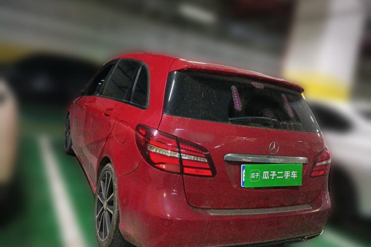 Used Mercedes-Benz B-Class 2015 B 200 Luxury Model
