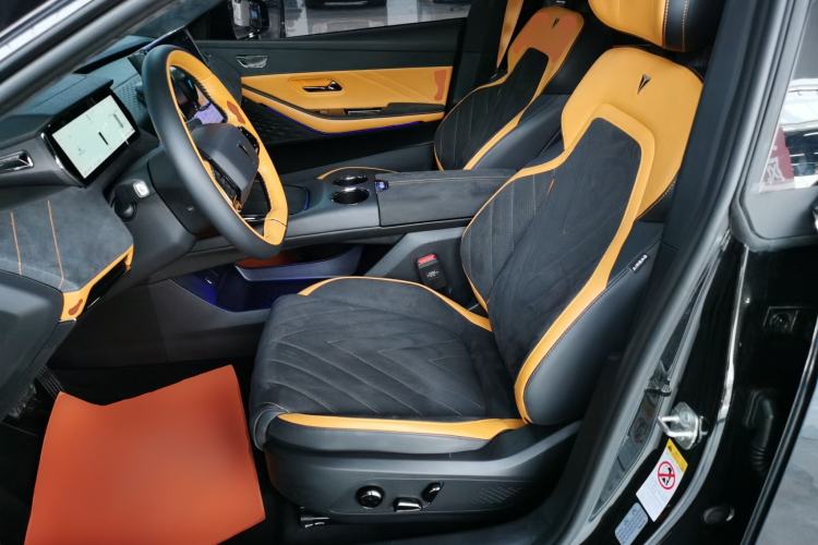 Used Deepal SL03 2025 Extended-Range Sporty Version
