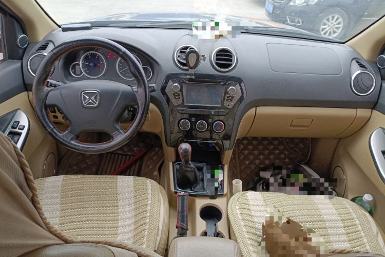 Used JMC Yusheng S350 2012 2.4T Two-Wheel Drive Luxury 7-Seater
