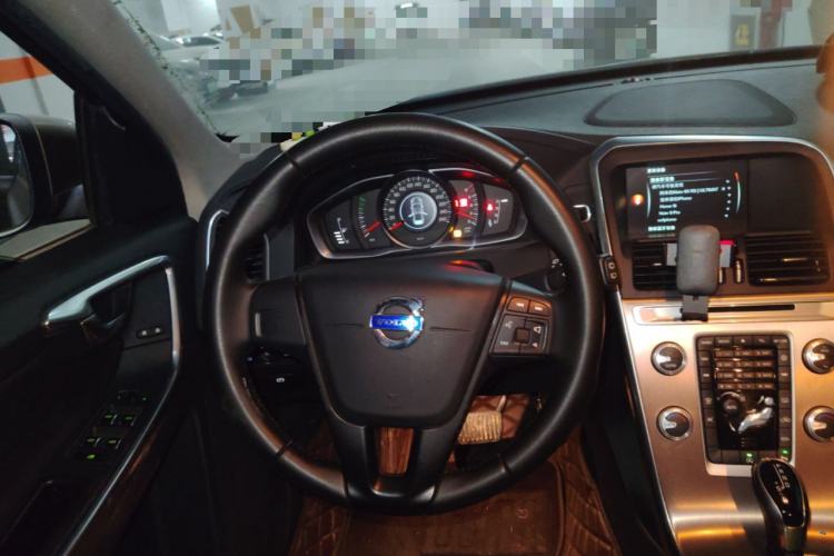 Used Volvo XC60 2016 T5 Smart Drive Edition Steering Wheel