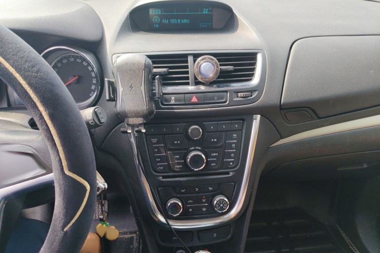 Used Buick Encore 2015 1.4T Automatic Two-Wheel Drive Urban Elite Version
